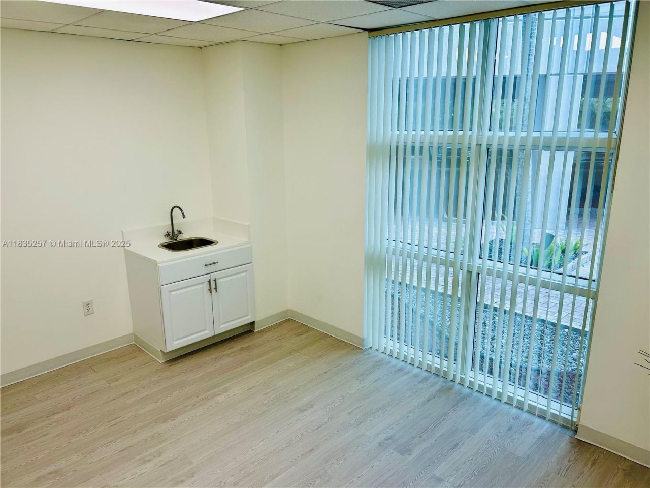 10305 NW 41st St, Unit 107, Doral, FL 33178 Photo