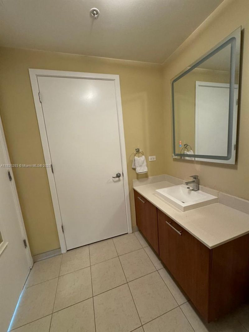 3301 NE 1st Ave, Unit H2903, Miami, FL 33137 Photo