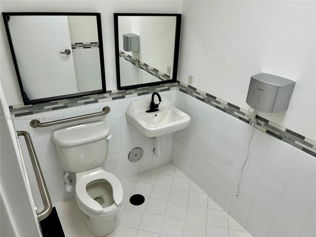 10305 NW 41st St, Unit 221, Doral, FL 33178 Photo