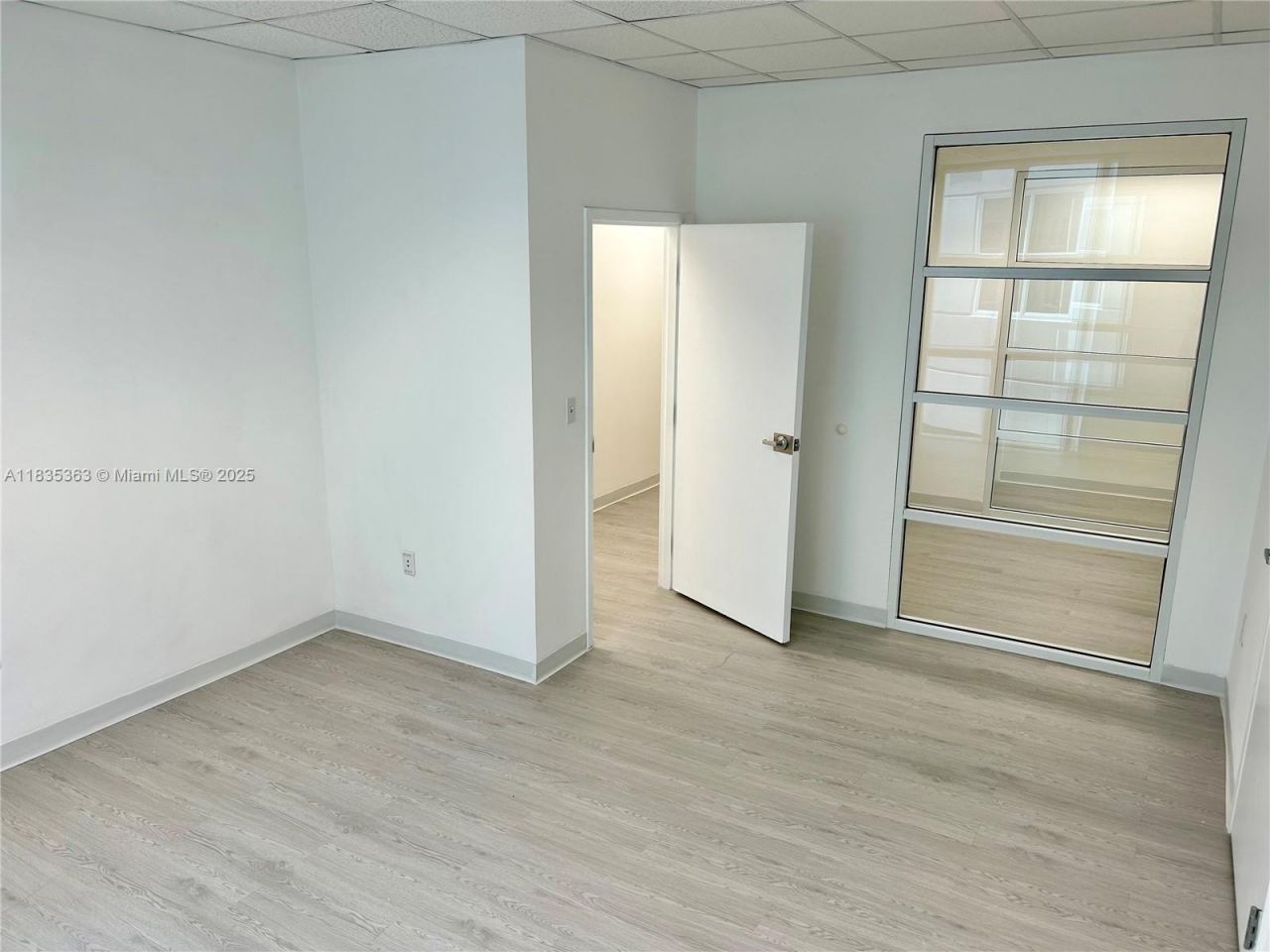 10305 NW 41st St, Unit 221, Doral, FL 33178 Photo