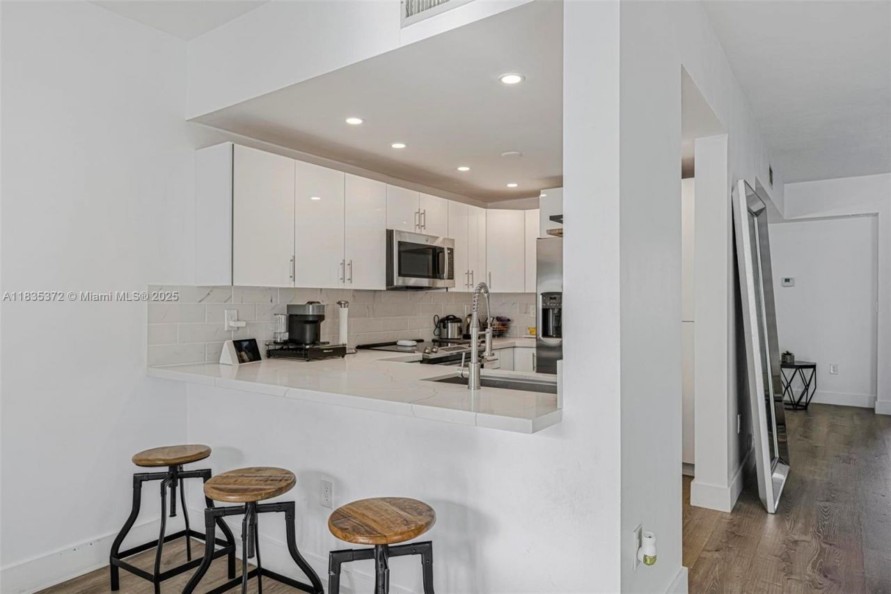 11532 SW 148th Path, Miami, FL 33196 Photo