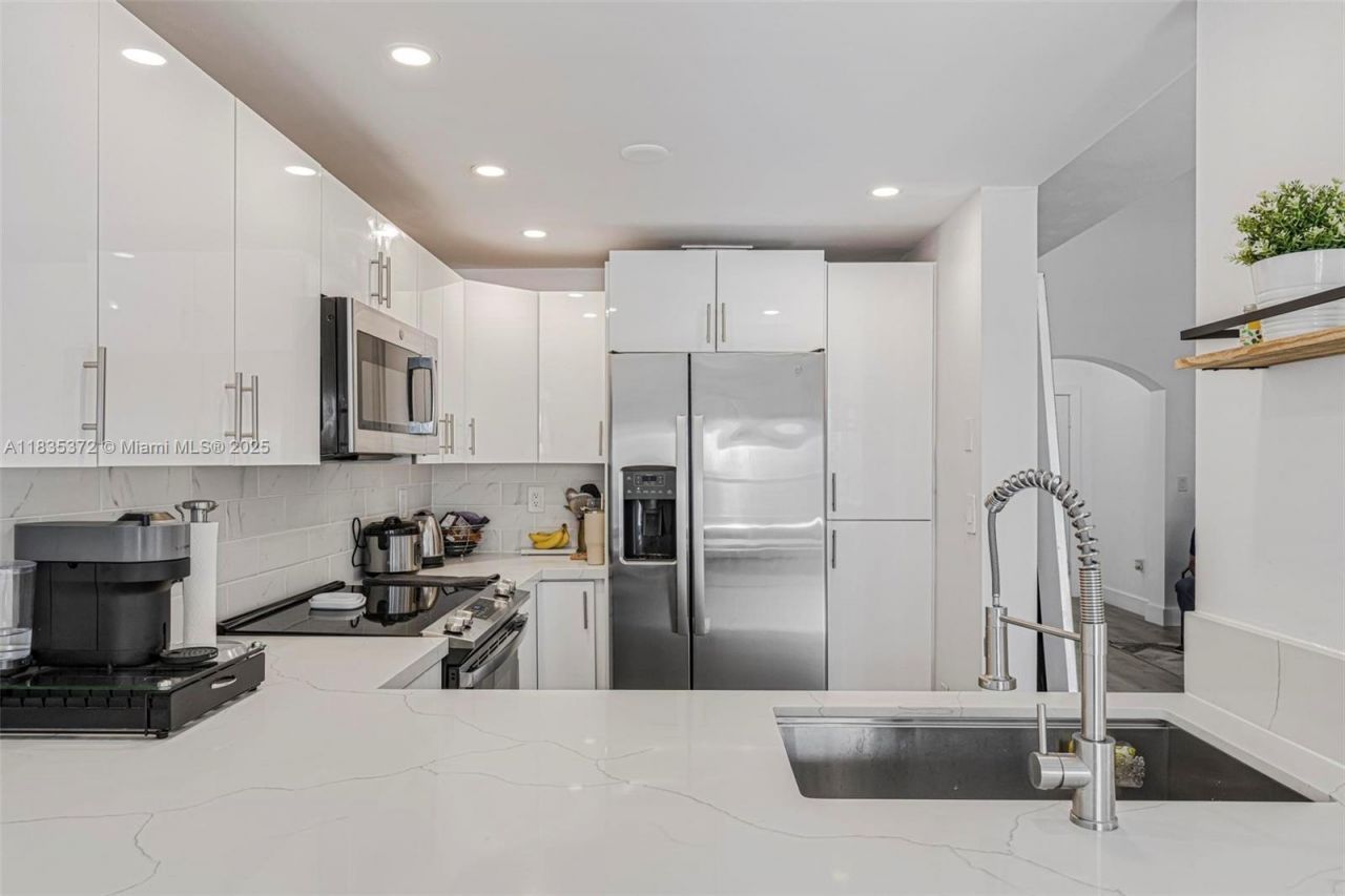 11532 SW 148th Path, Miami, FL 33196 Photo