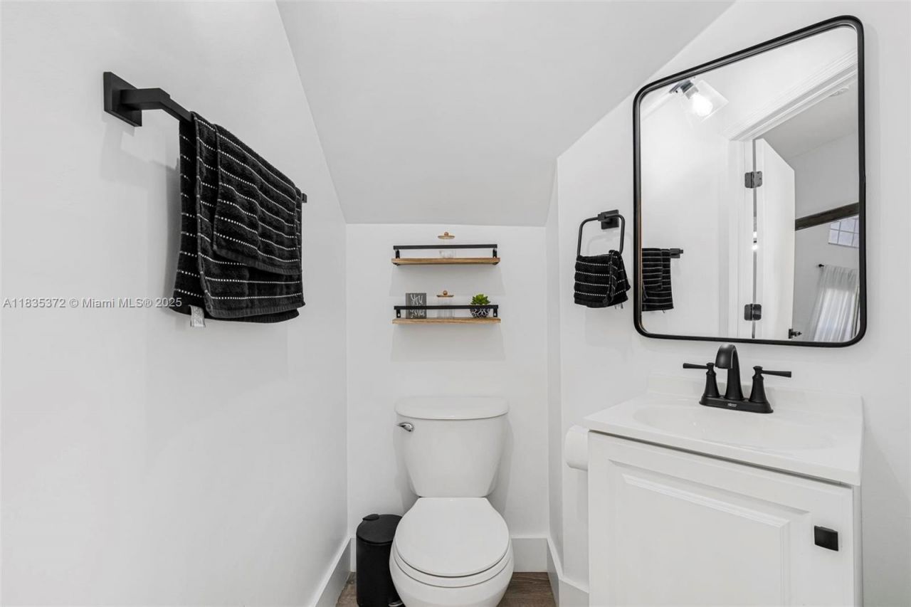 11532 SW 148th Path, Miami, FL 33196 Photo