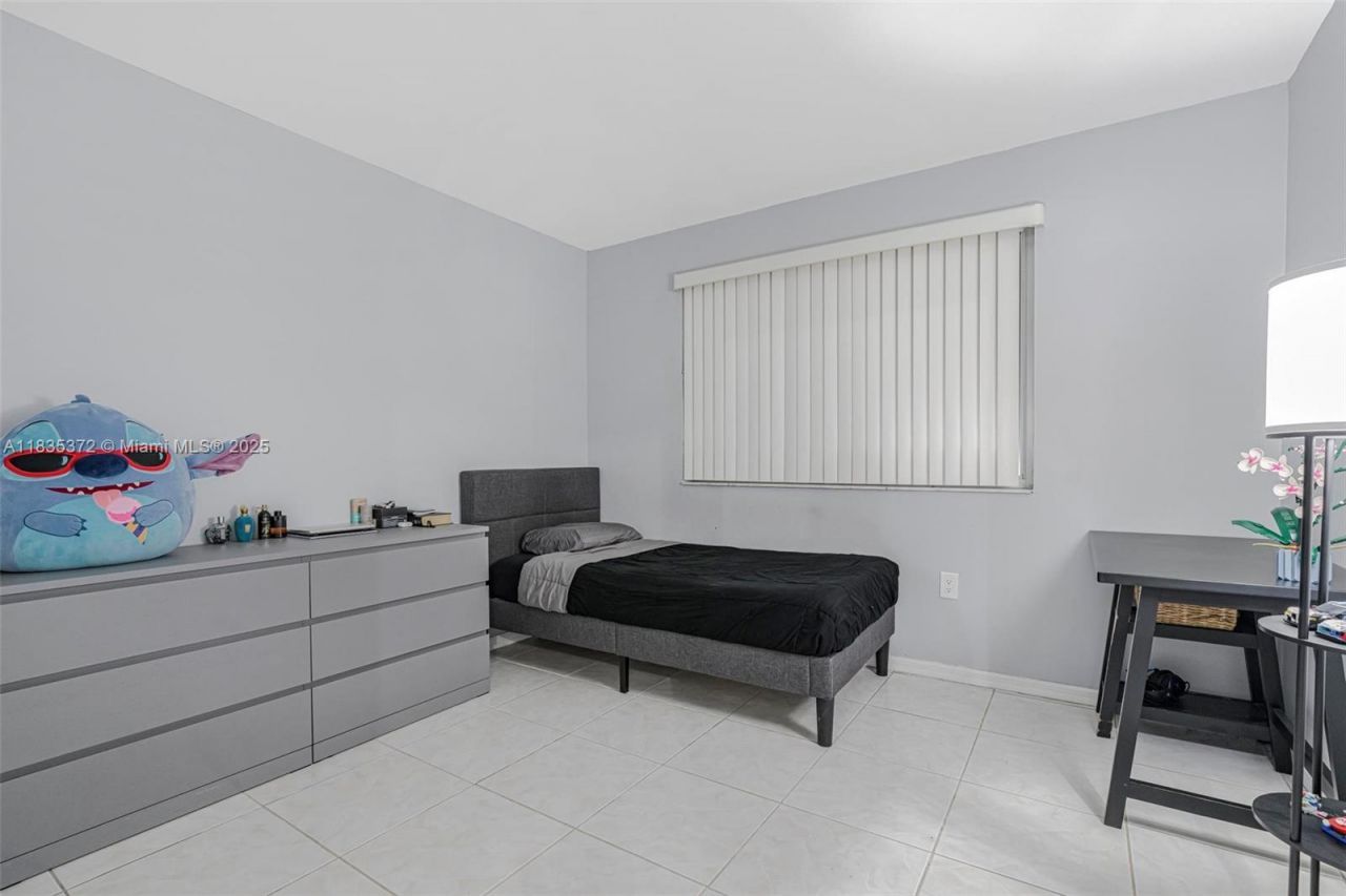 11532 SW 148th Path, Miami, FL 33196 Photo