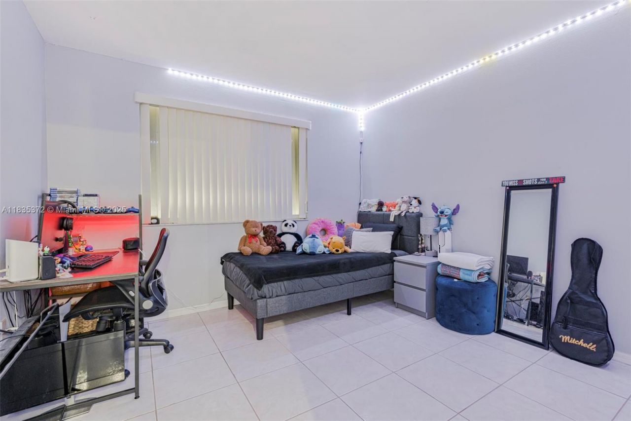11532 SW 148th Path, Miami, FL 33196 Photo