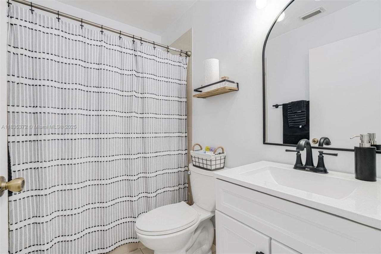 11532 SW 148th Path, Miami, FL 33196 Photo