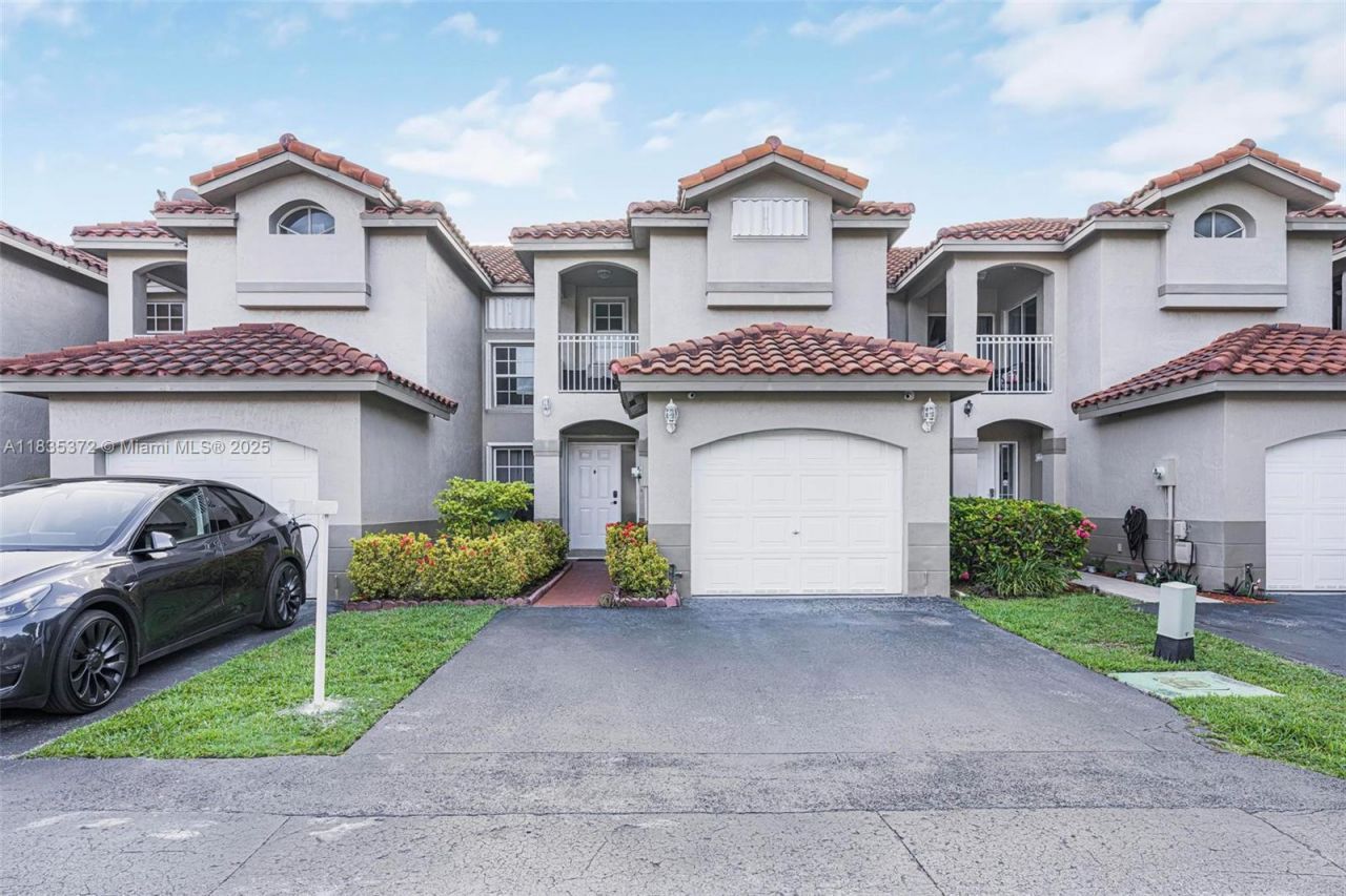 11532 SW 148th Path, Miami, FL 33196 Photo