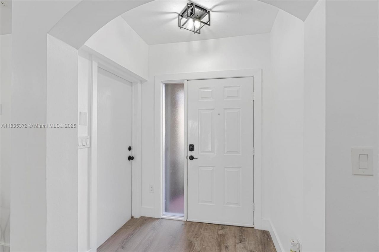 11532 SW 148th Path, Miami, FL 33196 Photo