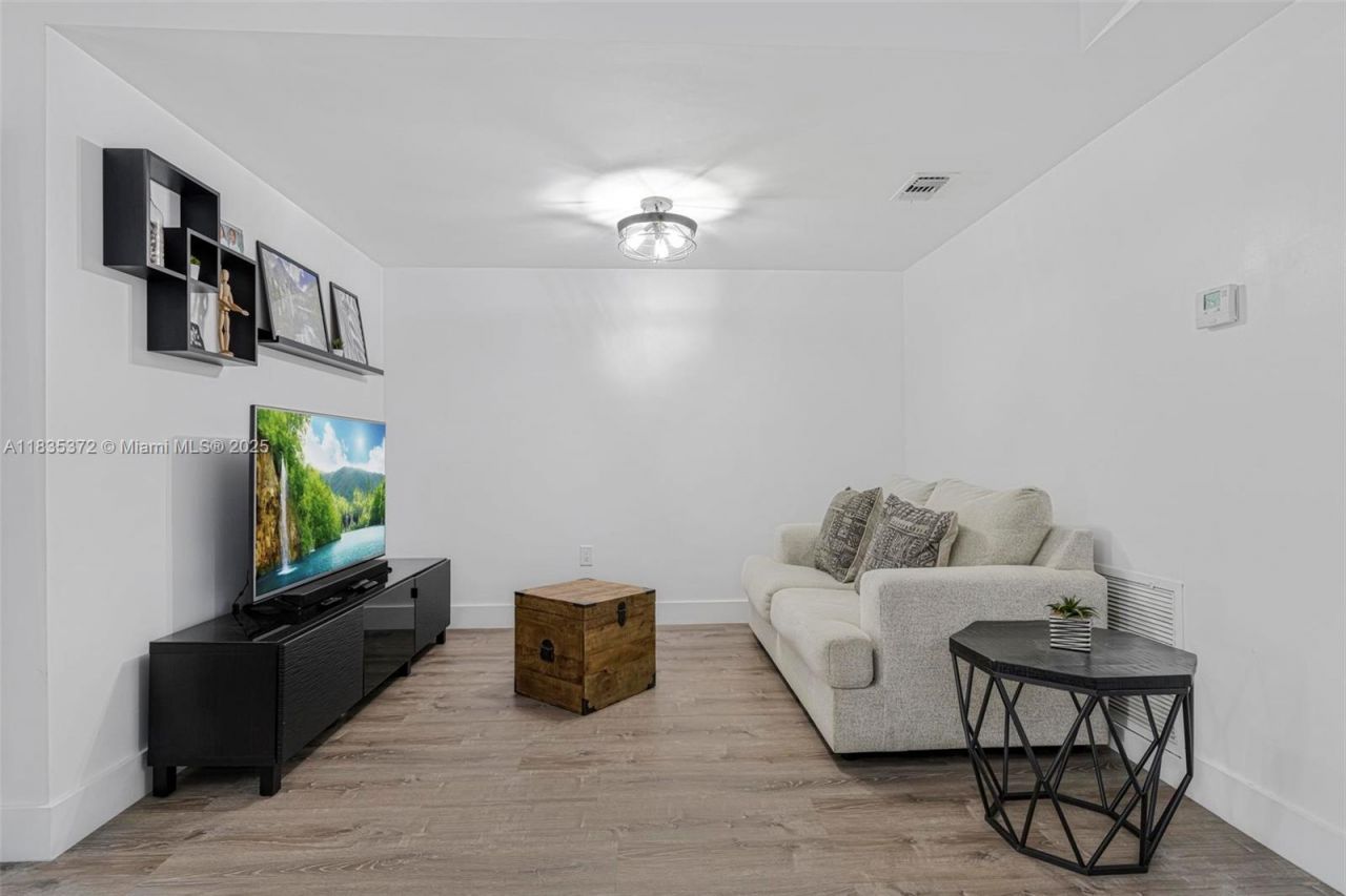 11532 SW 148th Path, Miami, FL 33196 Photo