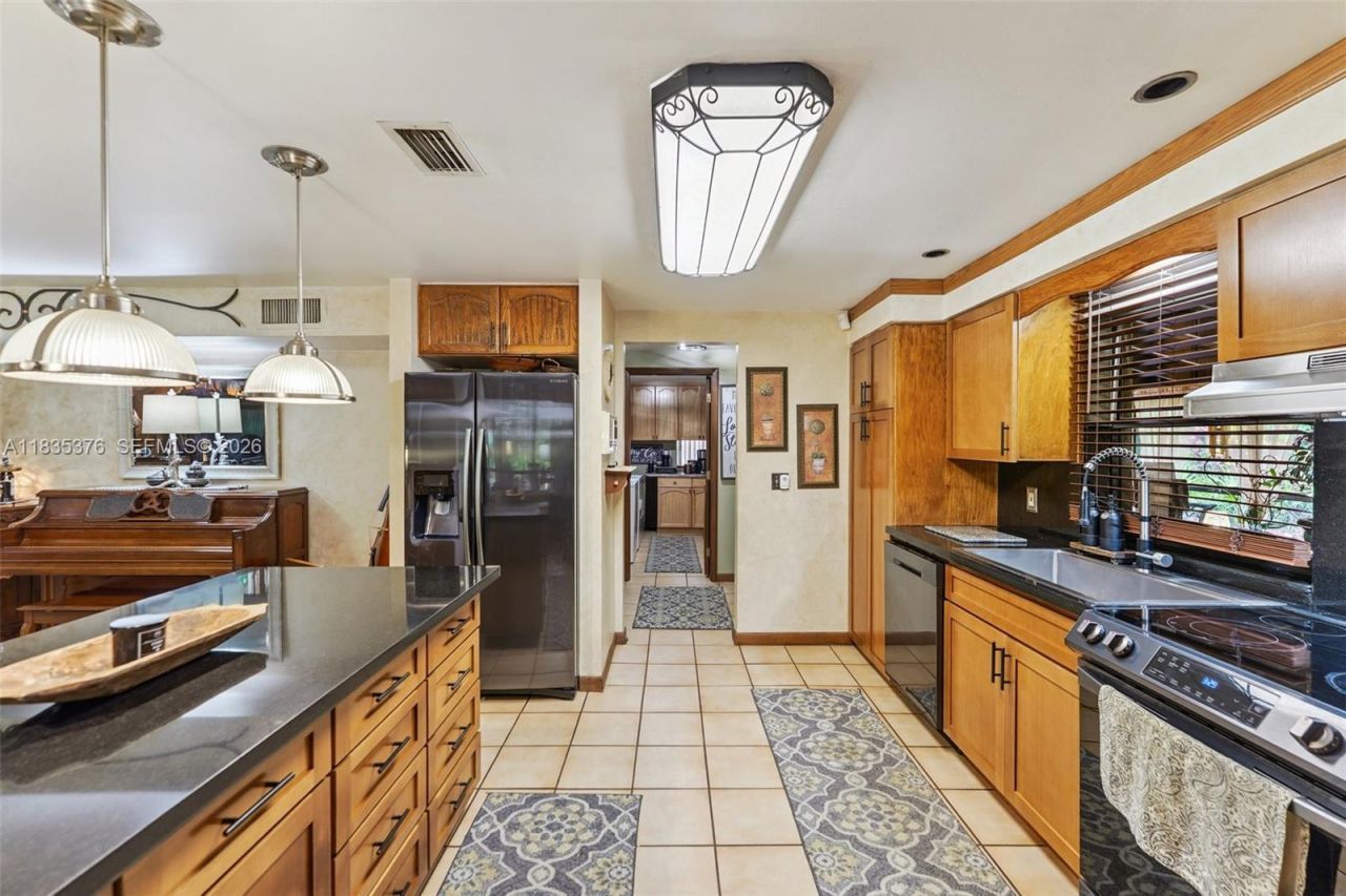 28550 SW 192nd Ave, Homestead, FL 33030 Photo