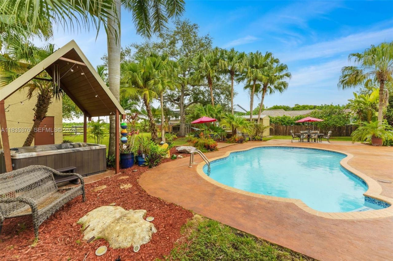 28550 SW 192nd Ave, Homestead, FL 33030 Photo