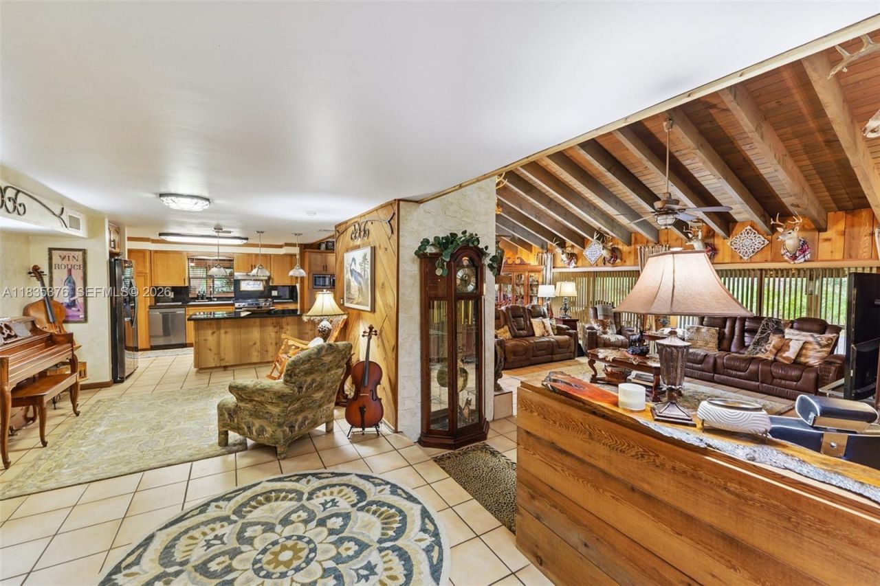 28550 SW 192nd Ave, Homestead, FL 33030 Photo