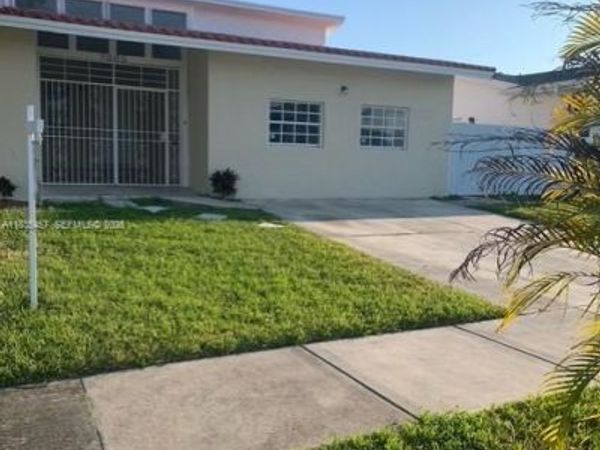 9000 SW 202nd Ter, Cutler Bay, FL 33189