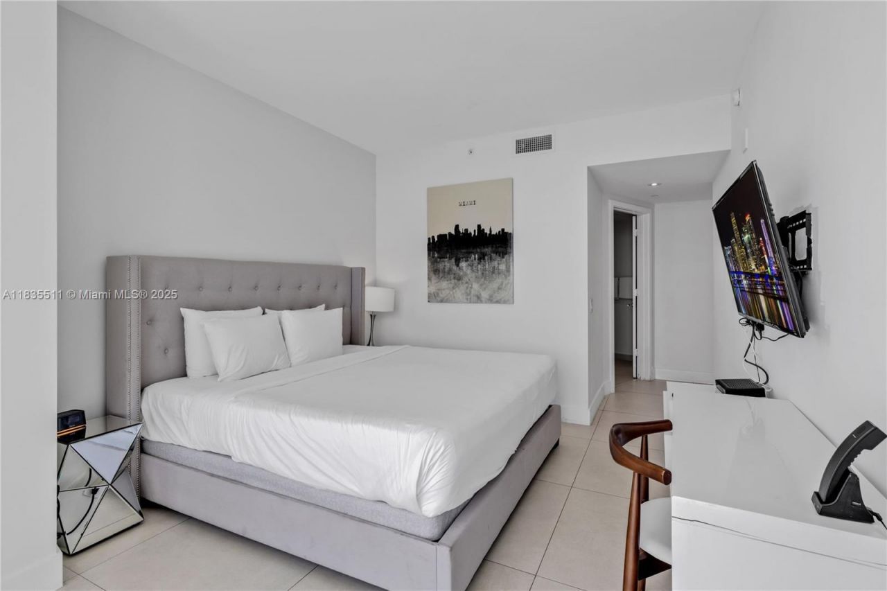 4111 S Ocean Dr, Unit 2302, Hollywood, FL 33019 Photo