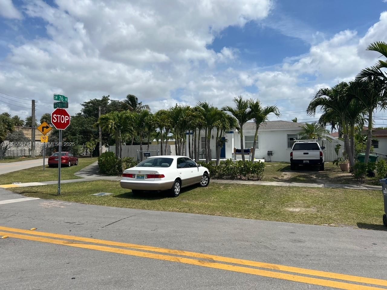 7595 SW 28th St Rd, Miami, FL 33155 Photo