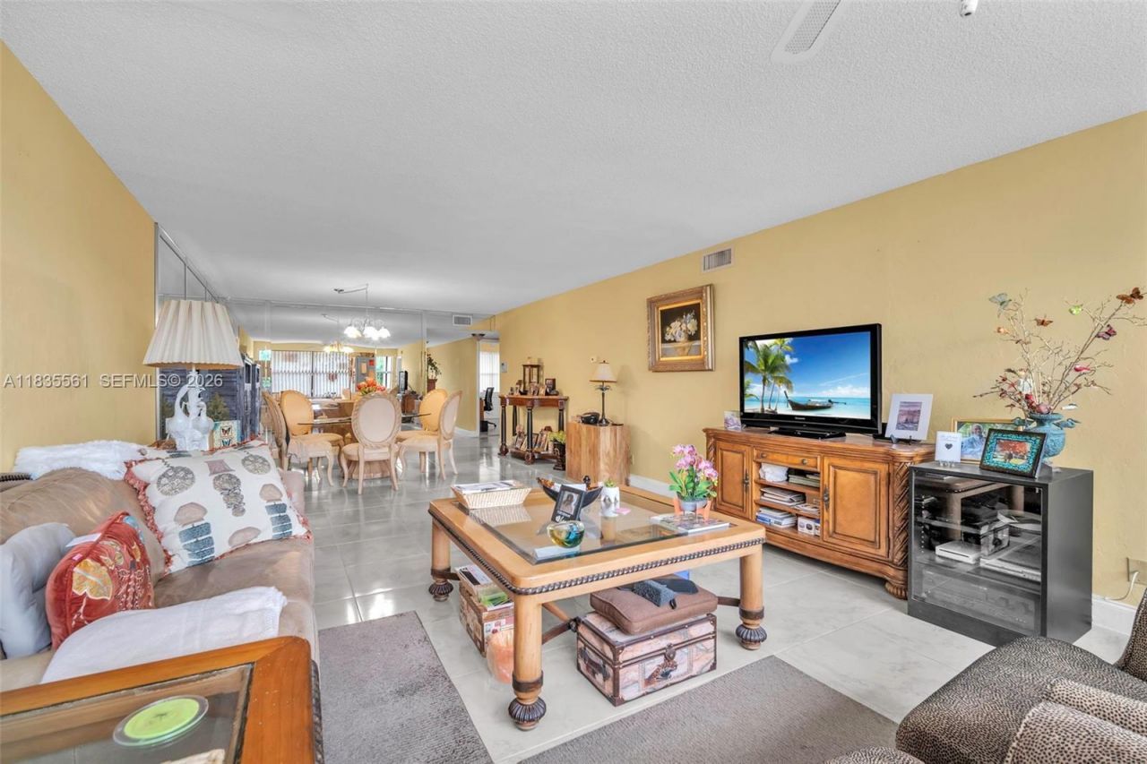 10400 NW 30th Ct, Unit 305, Sunrise, FL 33322 Photo