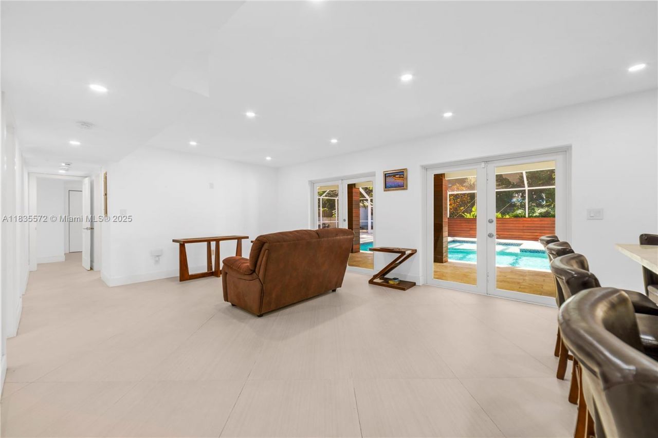 15200 SW 81st Ave, Palmetto Bay, FL 33157 Photo