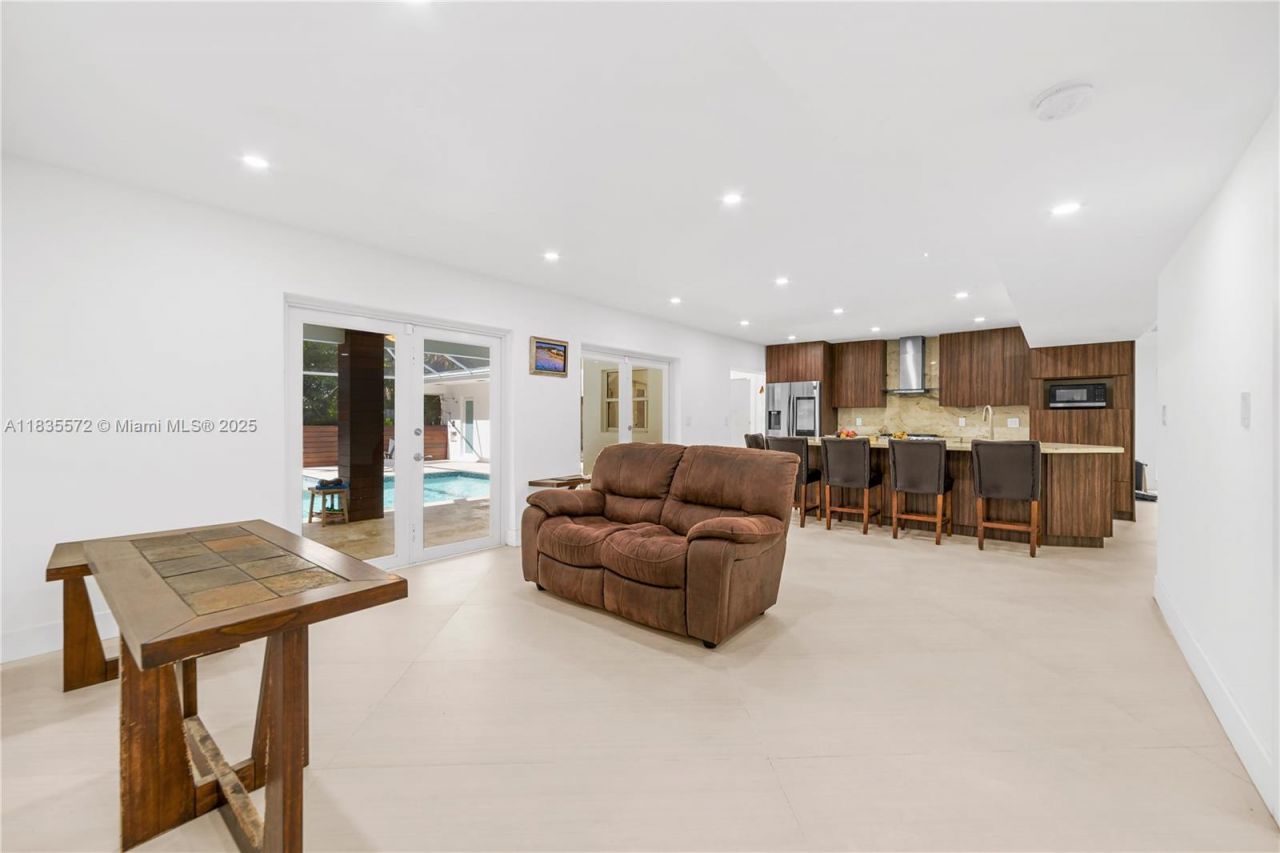 15200 SW 81st Ave, Palmetto Bay, FL 33157 Photo