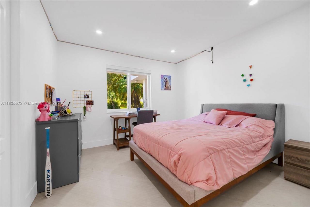 15200 SW 81st Ave, Palmetto Bay, FL 33157 Photo