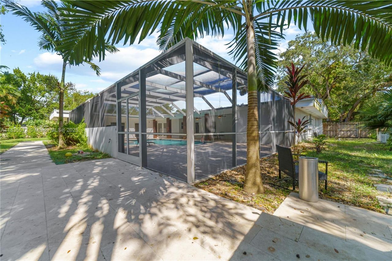 15200 SW 81st Ave, Palmetto Bay, FL 33157 Photo