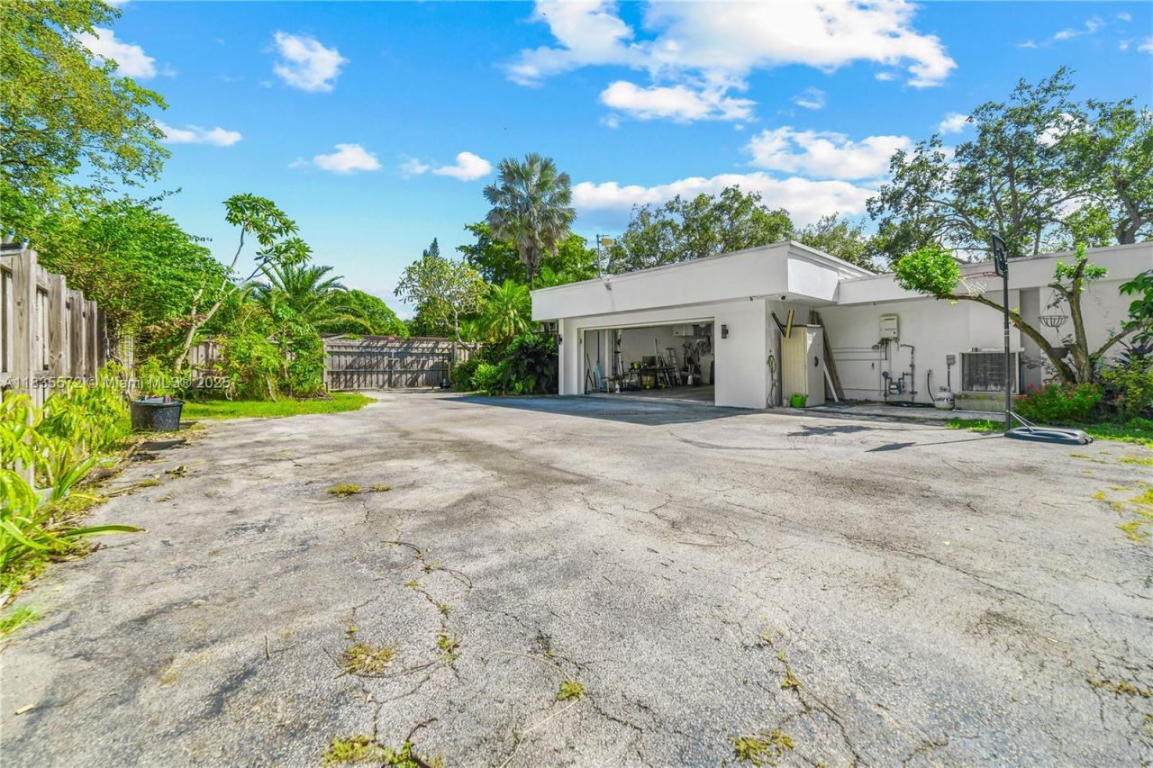 15200 SW 81st Ave, Palmetto Bay, FL 33157 Photo