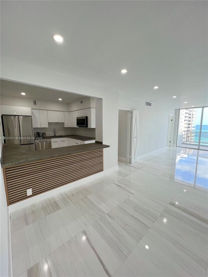 5700 Collins Ave, Unit 16B, Miami Beach, FL 33140 Photo
