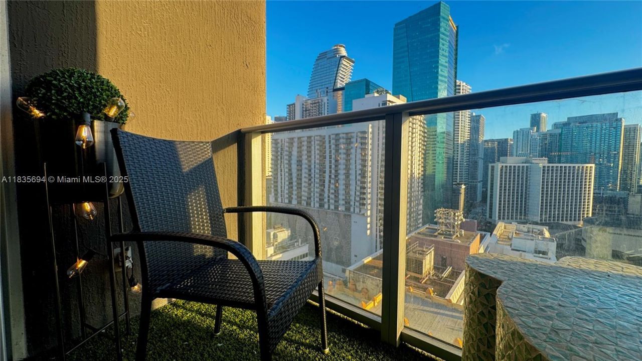 151 SE 1st St, Unit 2205, Miami, FL 33131 Photo