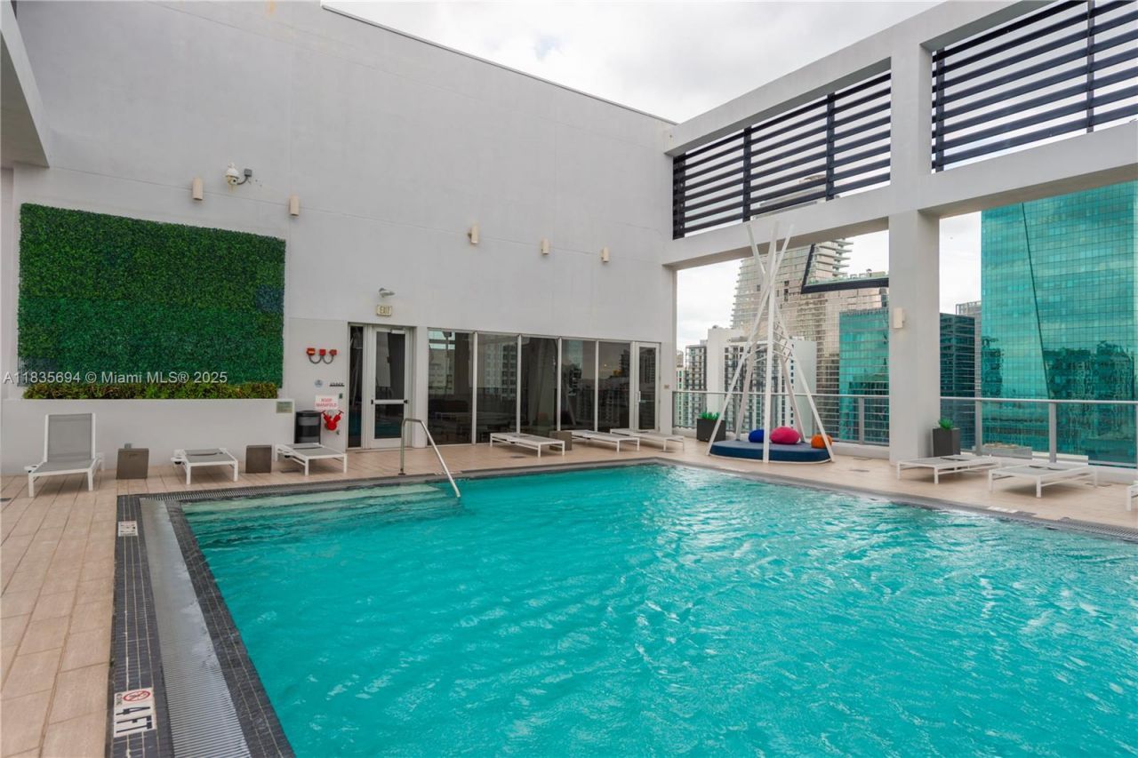 151 SE 1st St, Unit 2205, Miami, FL 33131 Photo