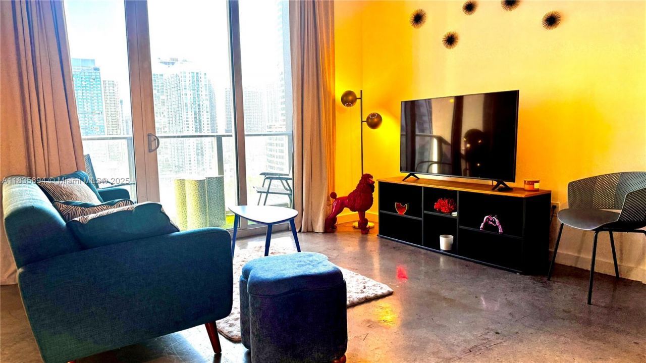 151 SE 1st St, Unit 2205, Miami, FL 33131 Photo