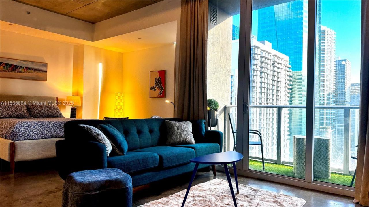 151 SE 1st St, Unit 2205, Miami, FL 33131 Photo