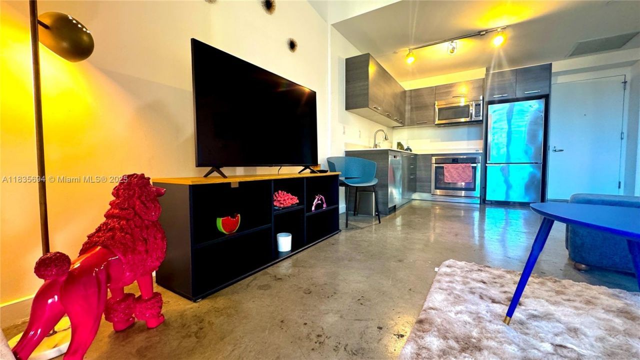 151 SE 1st St, Unit 2205, Miami, FL 33131 Photo