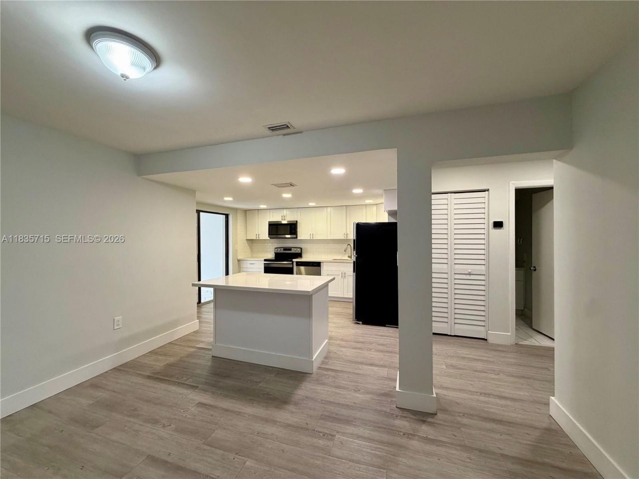 6637 NW 181st Ln, Hialeah, FL 33015 Photo
