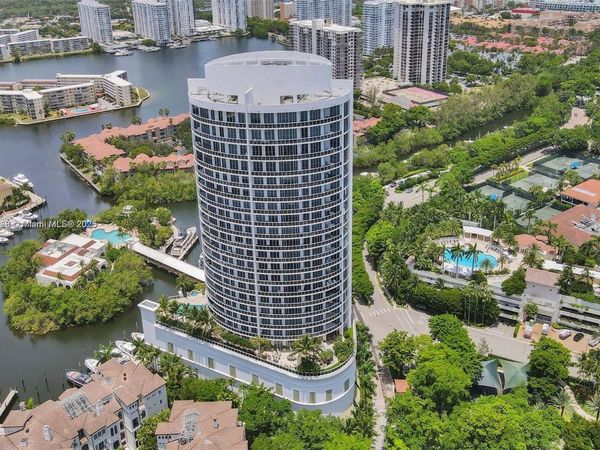 4100 Island Blvd, Unit 701, Aventura, FL 33160