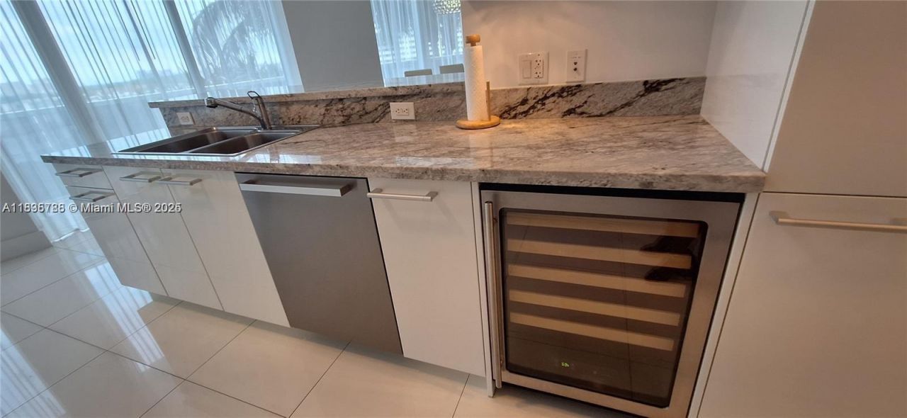 4100 Island Blvd, Unit 701, Aventura, FL 33160 Photo