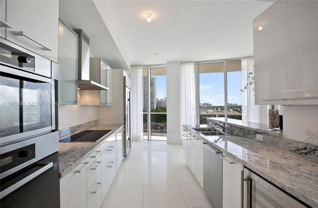 4100 Island Blvd, Unit 701, Aventura, FL 33160 Photo