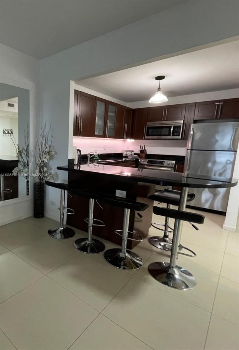 2301 Collins Ave, Unit 735, Miami Beach, FL 33139 Photo