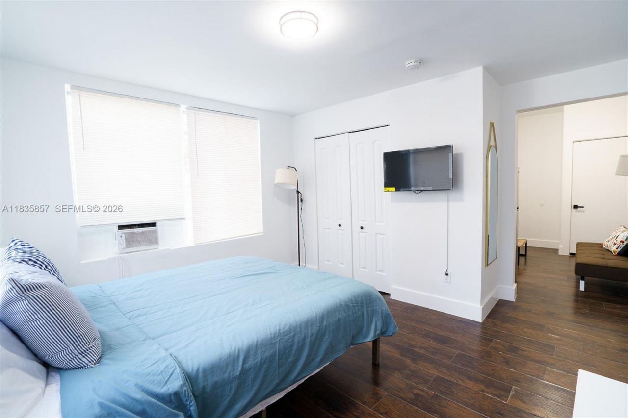 444 Ponce De Leon Blvd, Unit 7, Coral Gables, FL 33134 Photo