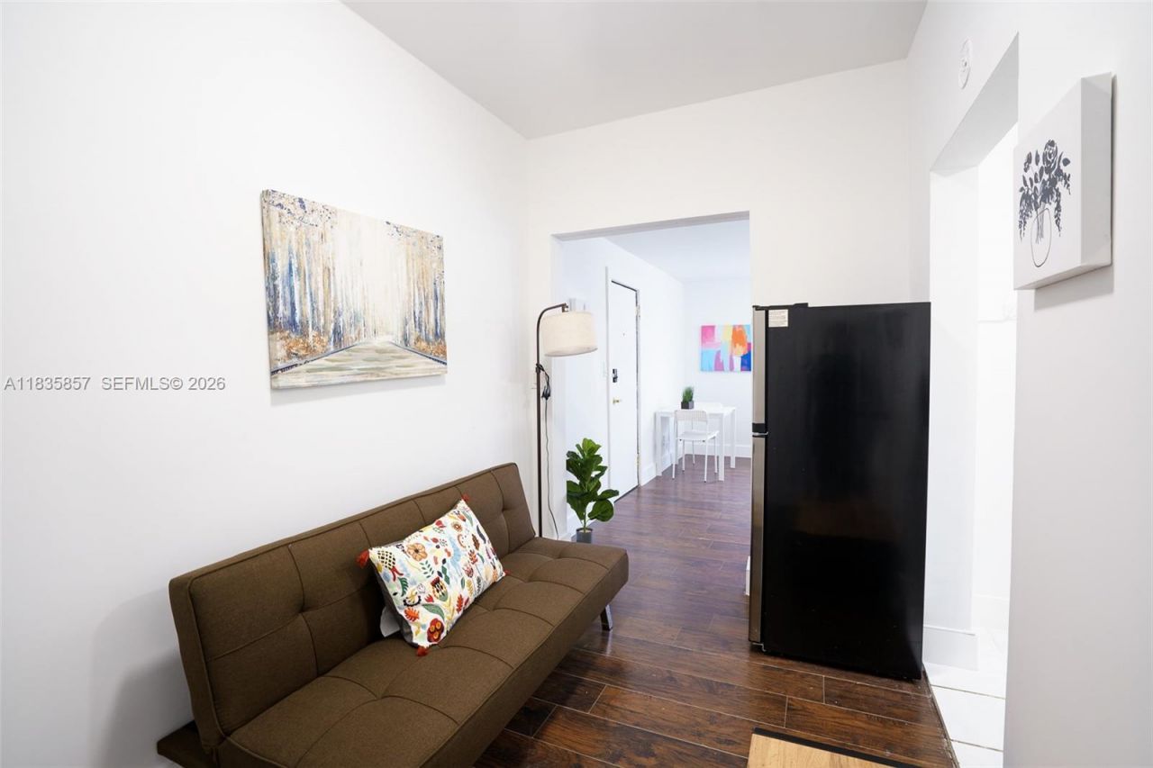 444 Ponce De Leon Blvd, Unit 7, Coral Gables, FL 33134 Photo