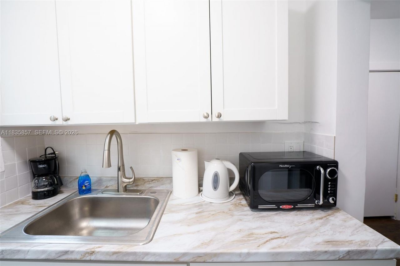 444 Ponce De Leon Blvd, Unit 7, Coral Gables, FL 33134 Photo