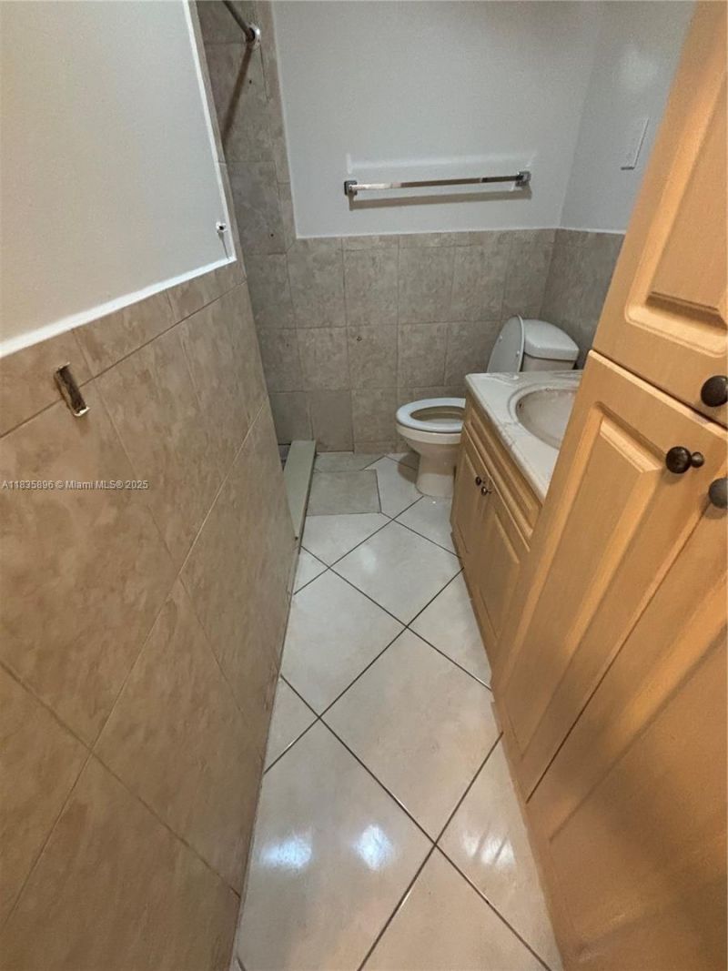 4156 SW 24th St, Unit A, Fort Lauderdale, FL 33317 Photo