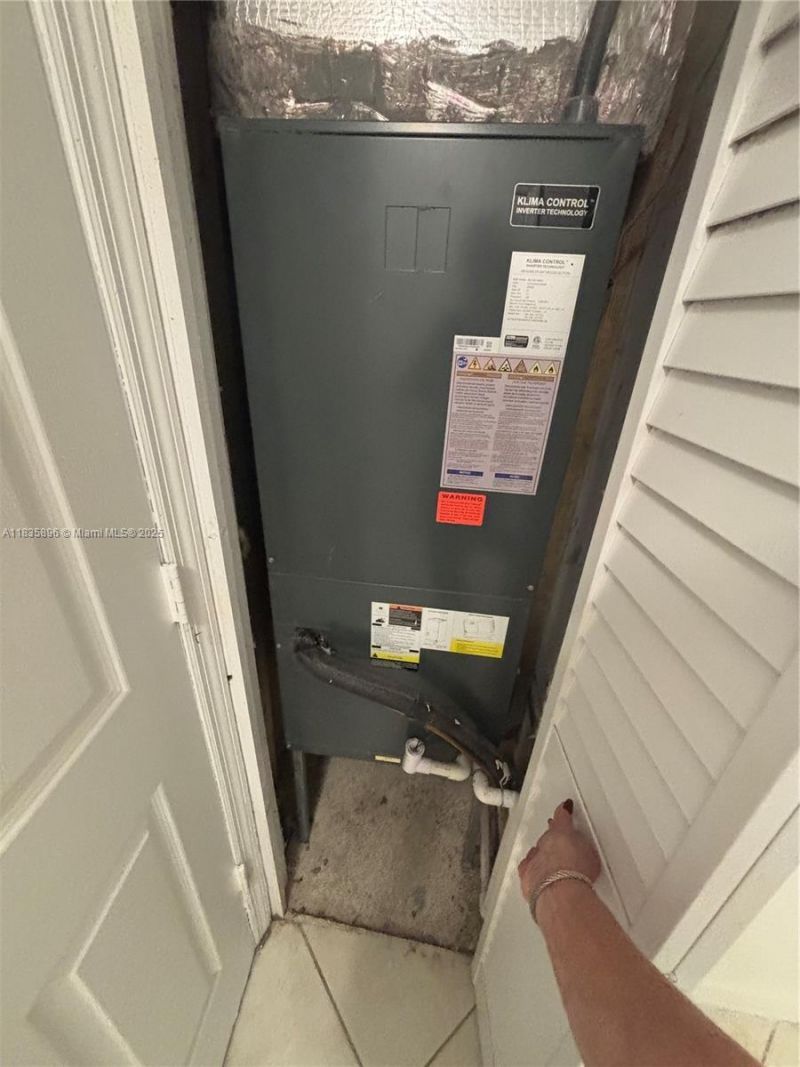 4156 SW 24th St, Unit A, Fort Lauderdale, FL 33317 Photo