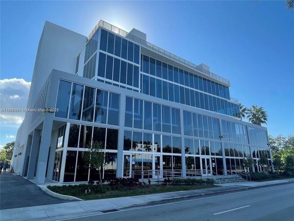 10450 NW 33rd St, Unit 101-102, Doral, FL 33172