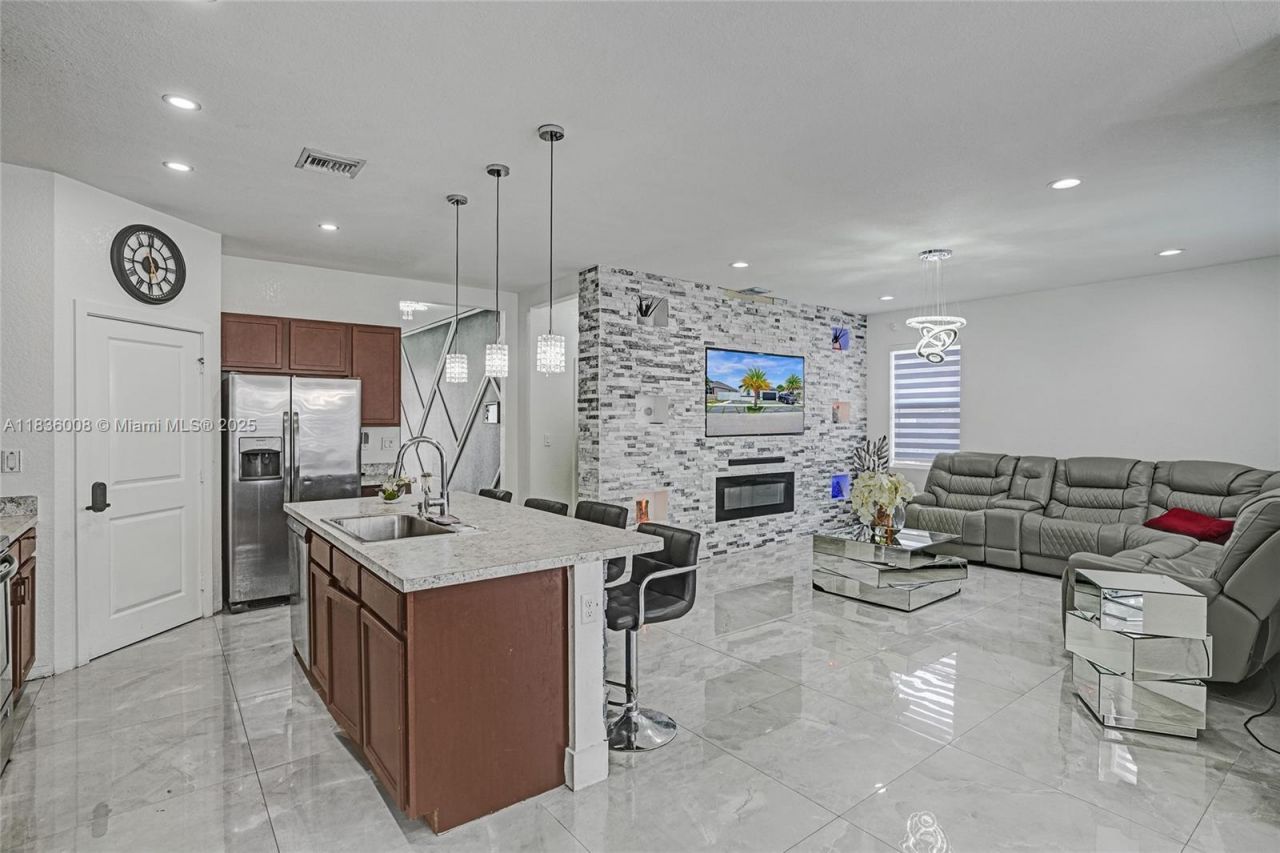 27563 SW 133rd Ave, Homestead, FL 33032 Photo