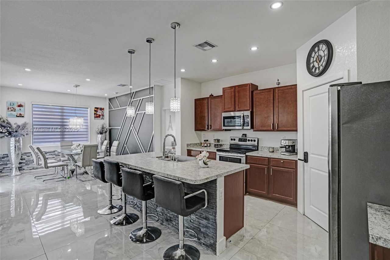 27563 SW 133rd Ave, Homestead, FL 33032 Photo