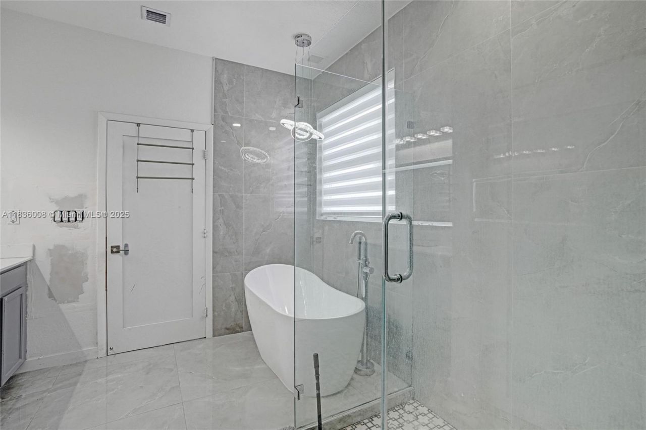 27563 SW 133rd Ave, Homestead, FL 33032 Photo