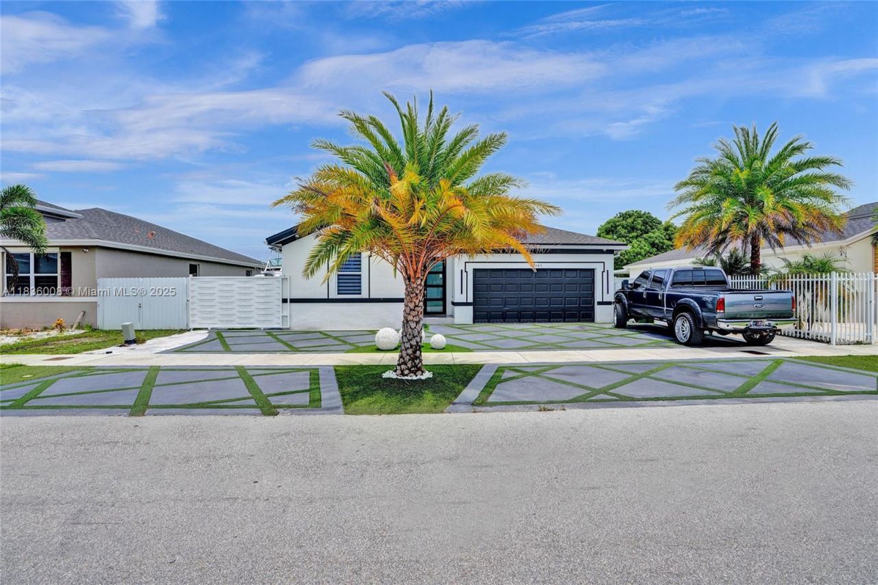 27563 SW 133rd Ave, Homestead, FL 33032 Photo
