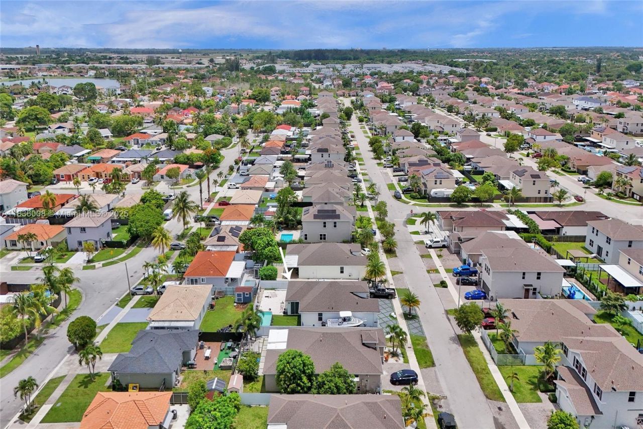 27563 SW 133rd Ave, Homestead, FL 33032 Photo