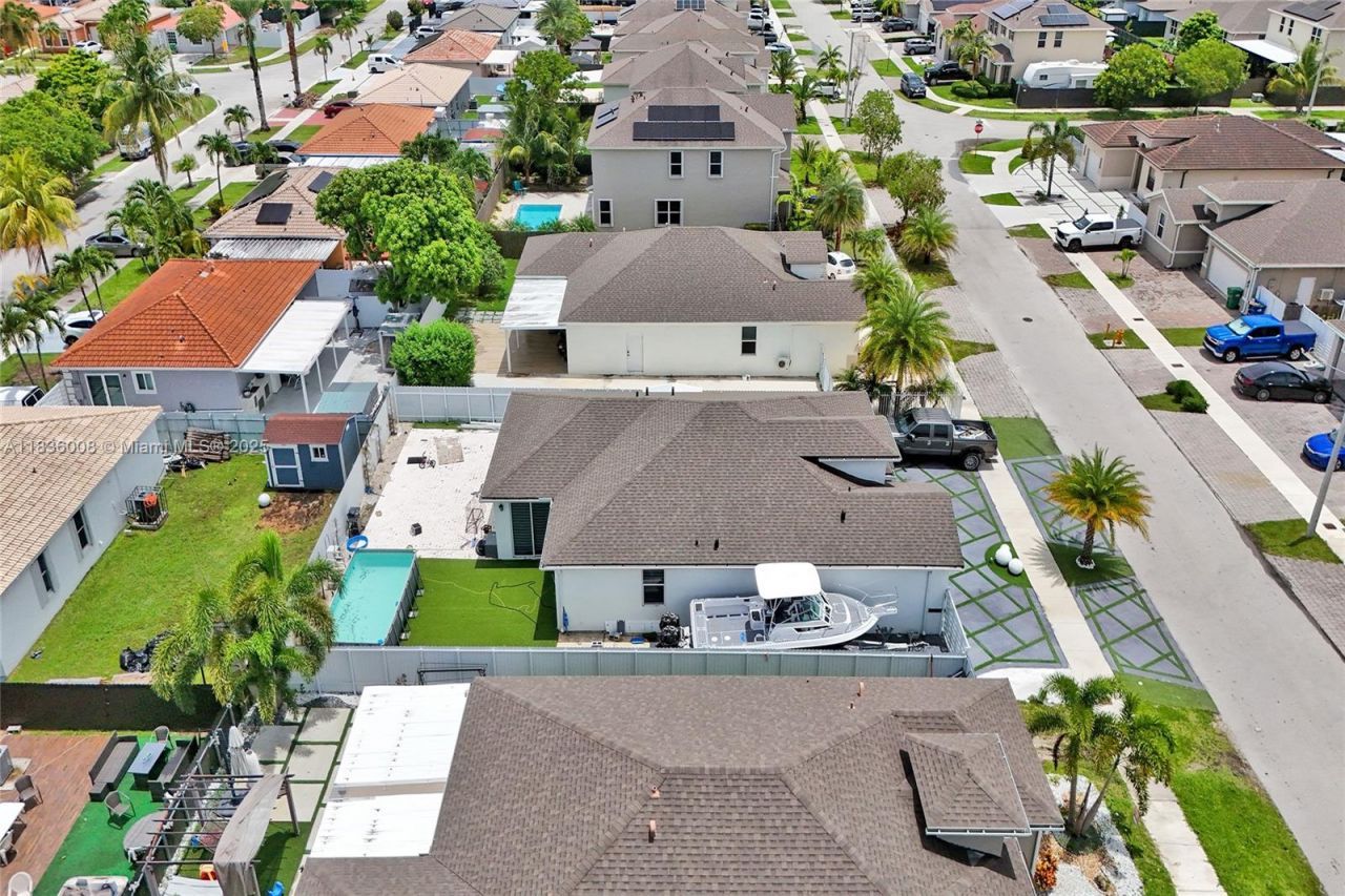 27563 SW 133rd Ave, Homestead, FL 33032 Photo