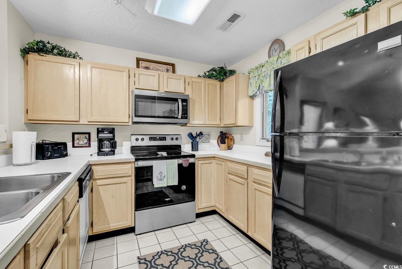 1221 Tidewater Dr. Photo 7