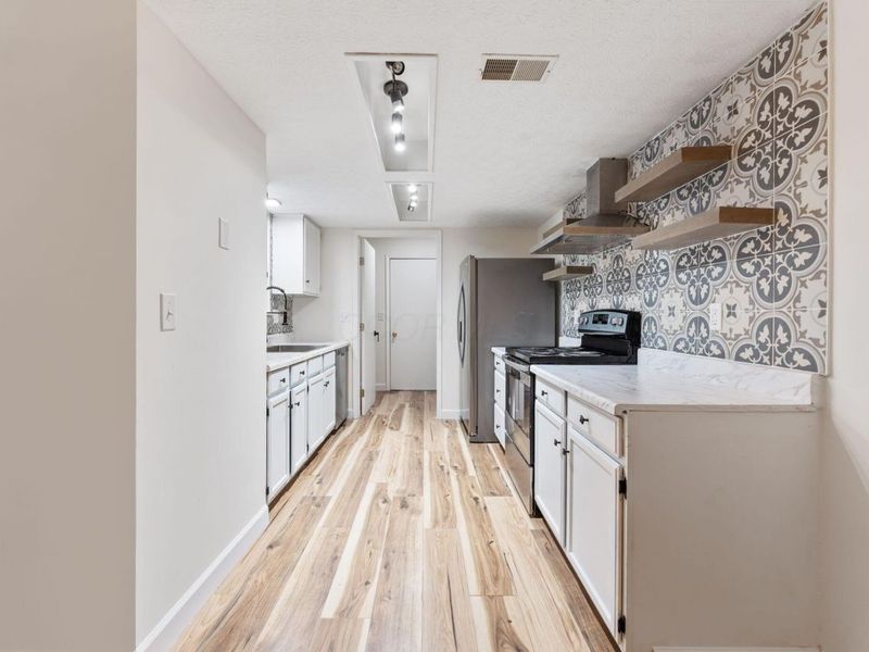 5556 Parkshire Drive, Columbus, OH 43229 Photo 16